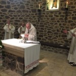 Messe à la Vieille église, durant la prière eucharistique, au moment du mémorial de la dernière Cène