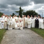 Photo de groupe des moines et moniales olivétains présents