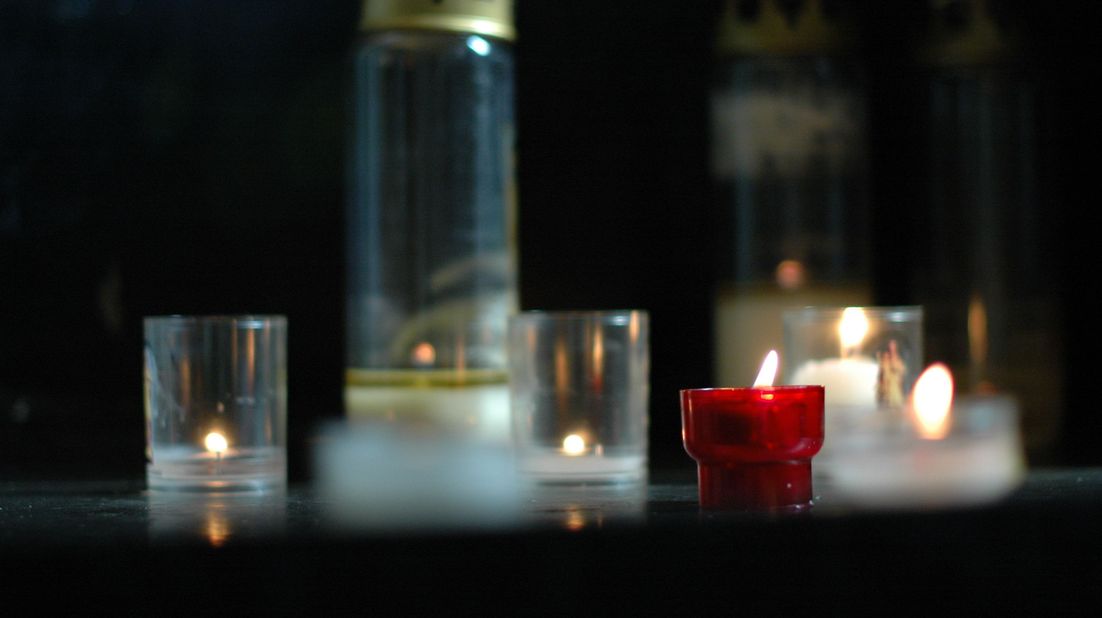 bougies sur un présentoir pour le 29e dimanche ordinaire C